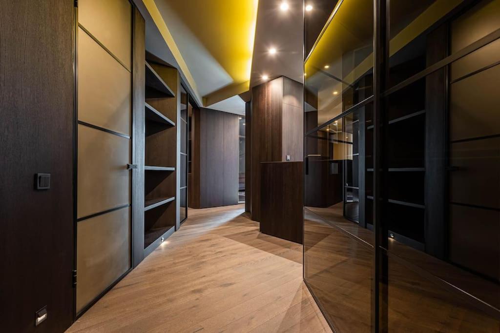Luxury Apartment In The Superb Location 基希讷乌 外观 照片